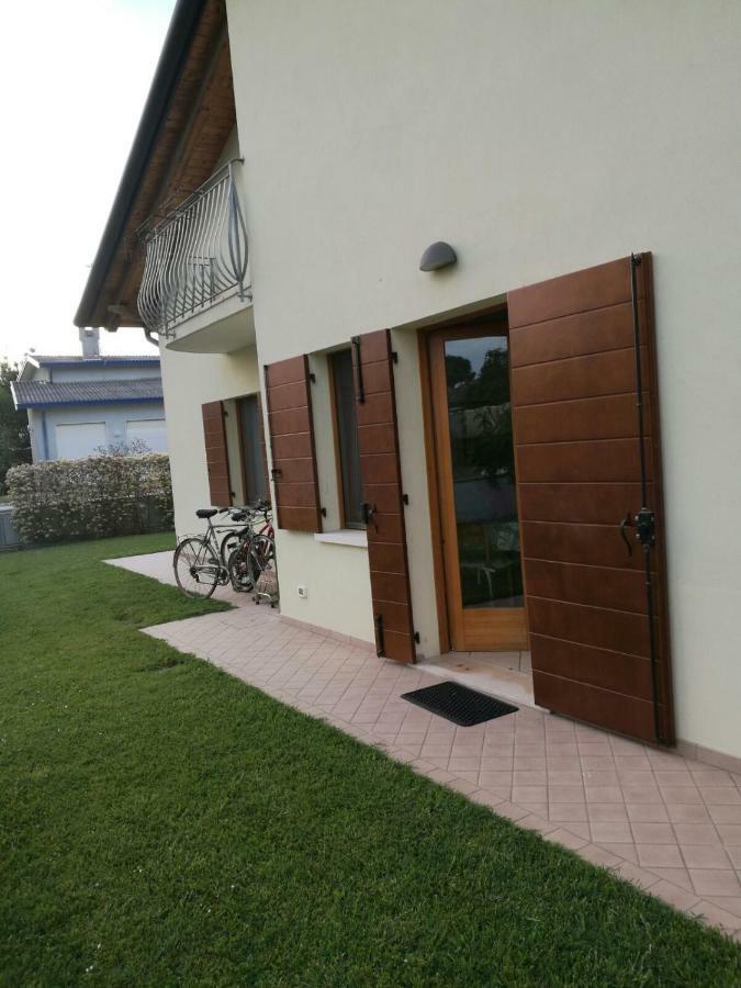 Villa Rossella Порто-Санта-Маргерита-ді-Каорле Екстер'єр фото